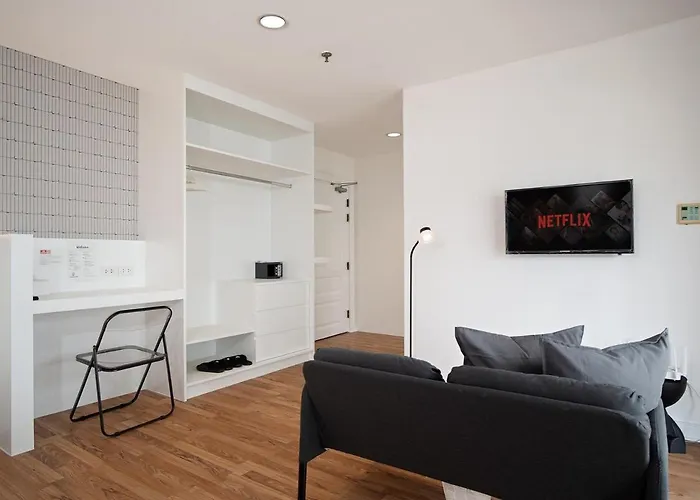 Apartment Stylish Twin Br W Ensuite Bath & Relaxing Tub Btb7 Bangkok